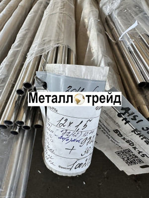 Труба профильная нержавеющая AISI 430 30х30x1,5 мм 6000