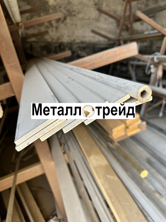 Полоса нержавеющая 40Х13 42х610х3060 мм